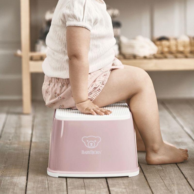 Подставка-ступенька BabyBjörn powder pink
