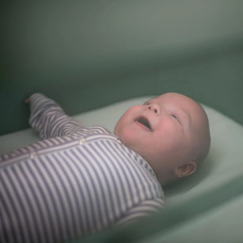 beebihall-maxi-cosi-iora-beyond-green-12 Maxi-Cosi Iora Cradle Beyond Green