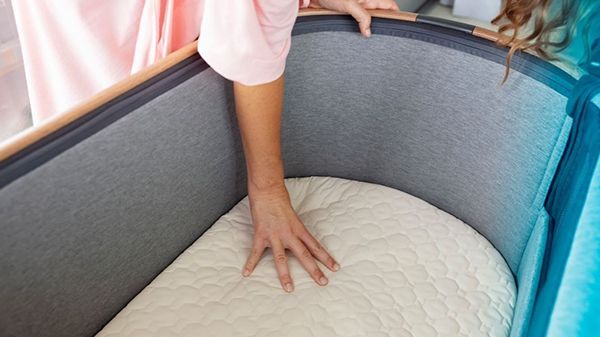 How to assemble the Maxi-Cosi Iora