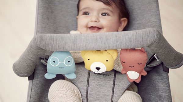 BabyBjörn Soft Friends Toy for Bouncer video