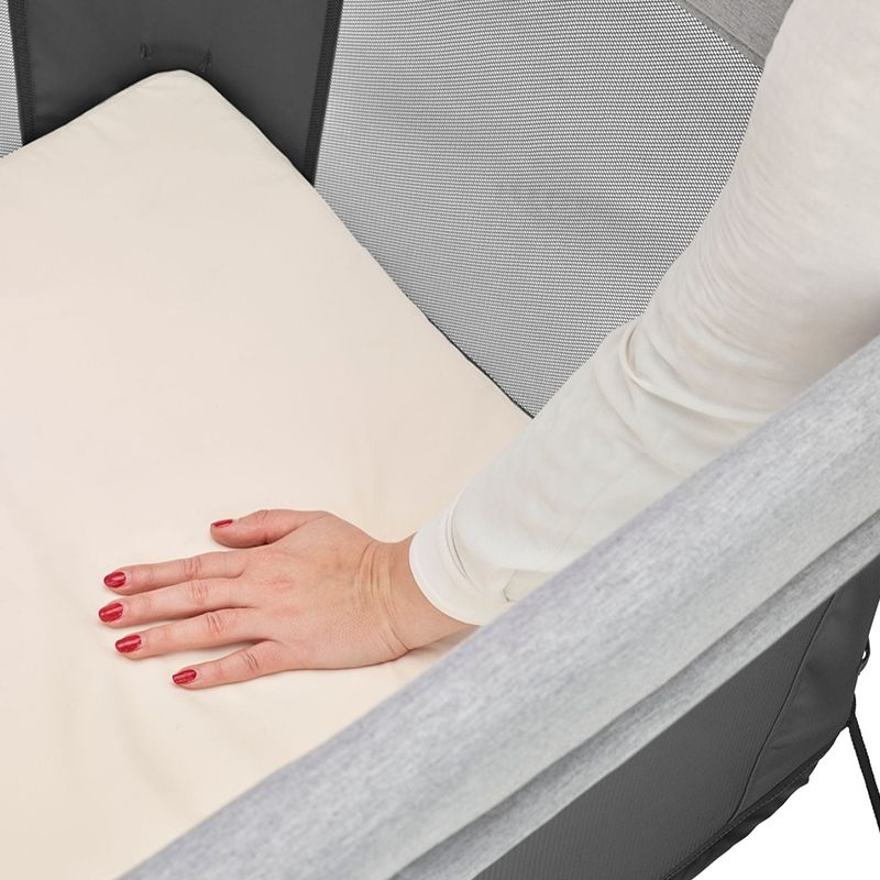 Кроватка для путешествий Maxi-Cosi Iris 2в1 essential graphite
