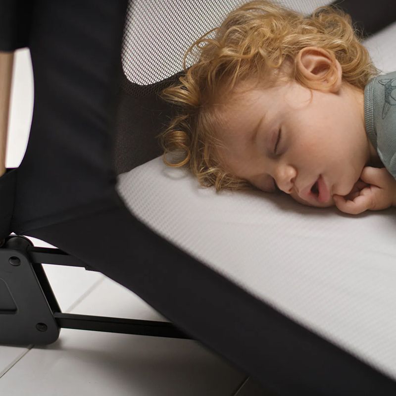 Maxi-Cosi Swift 3in1 Travel Cot beyond graphite