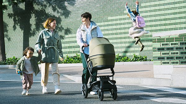 Easywalker Harvey 3 Carrycot video