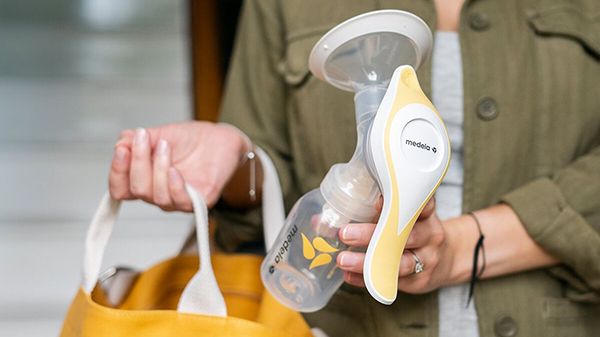 Manuaalne rinnapump Medela Harmony video