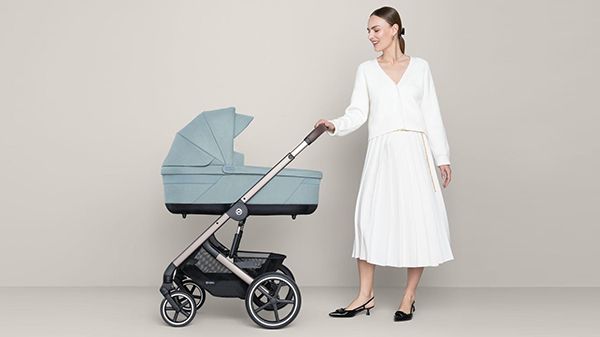 Люлька для коляски Cybex S Lux видео