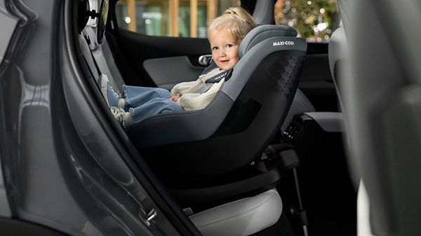 ISOFIX alus Maxi-Cosi FamilyFix S video