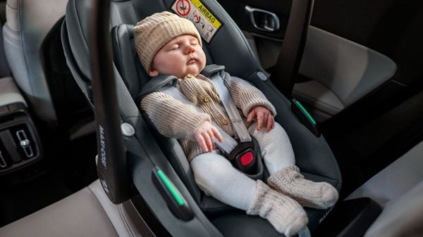 Maxi-Cosi Pebble S Baby Car Seat video