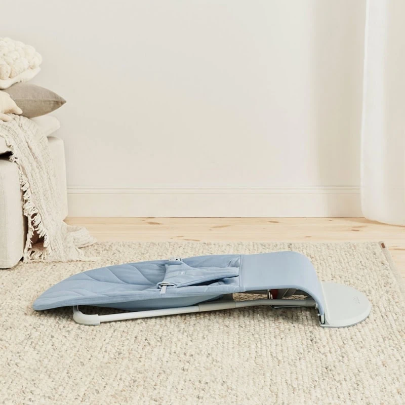 Lamamistool BabyBjörn Bliss Woven Petal Blue