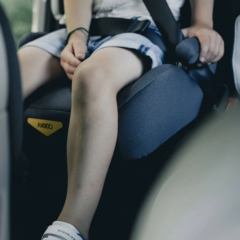 Автокресло-бустер Axkid Mate 2 ISOFIX Granite
